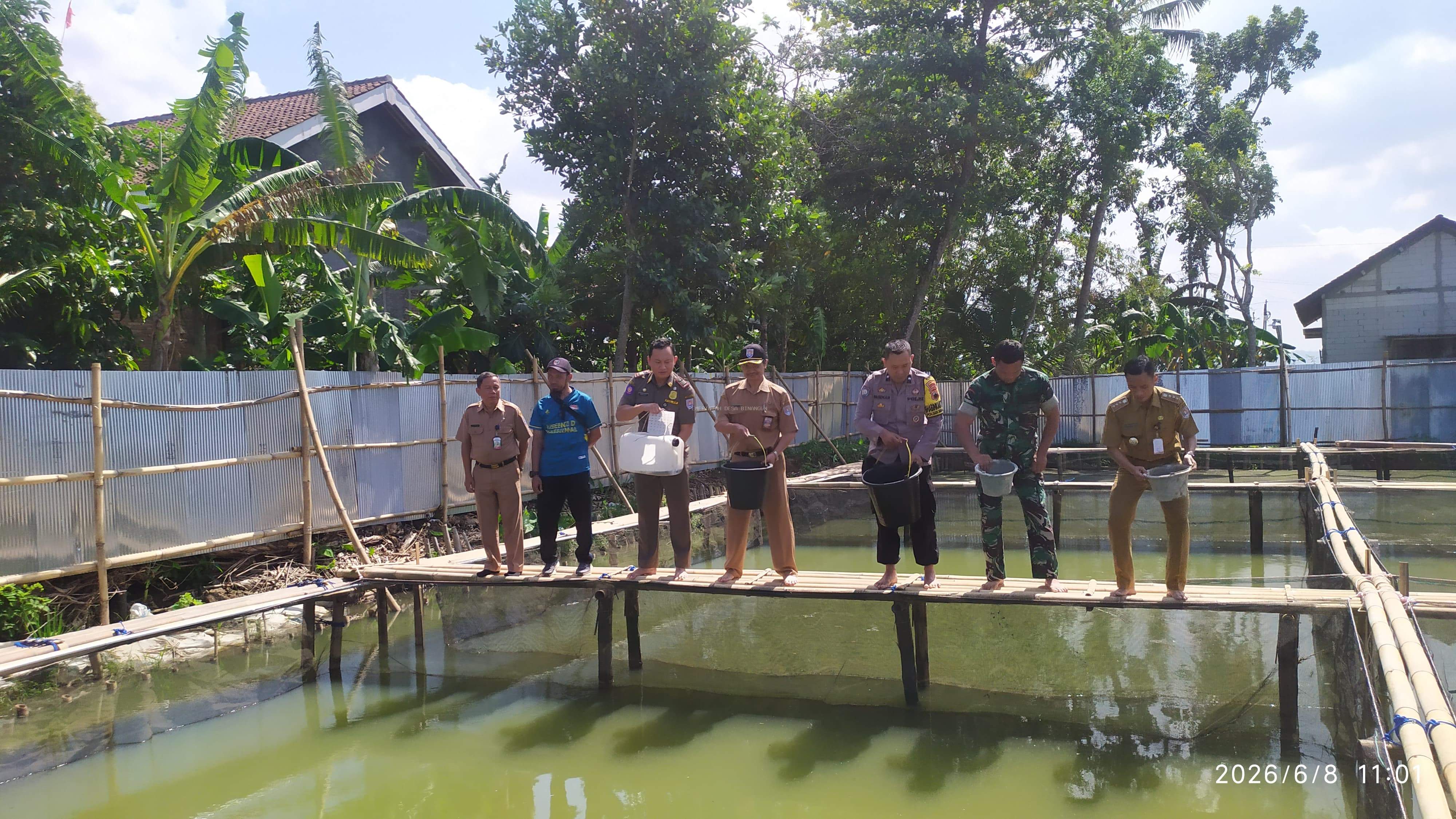 PERESMIAN KOLAM BUDIDAYA IKAN AIR TAWAR BUMDES BINA SEJAHTERA DESA BINANGUN DUKUNG PROGRAM KETAHANAN PANGAN